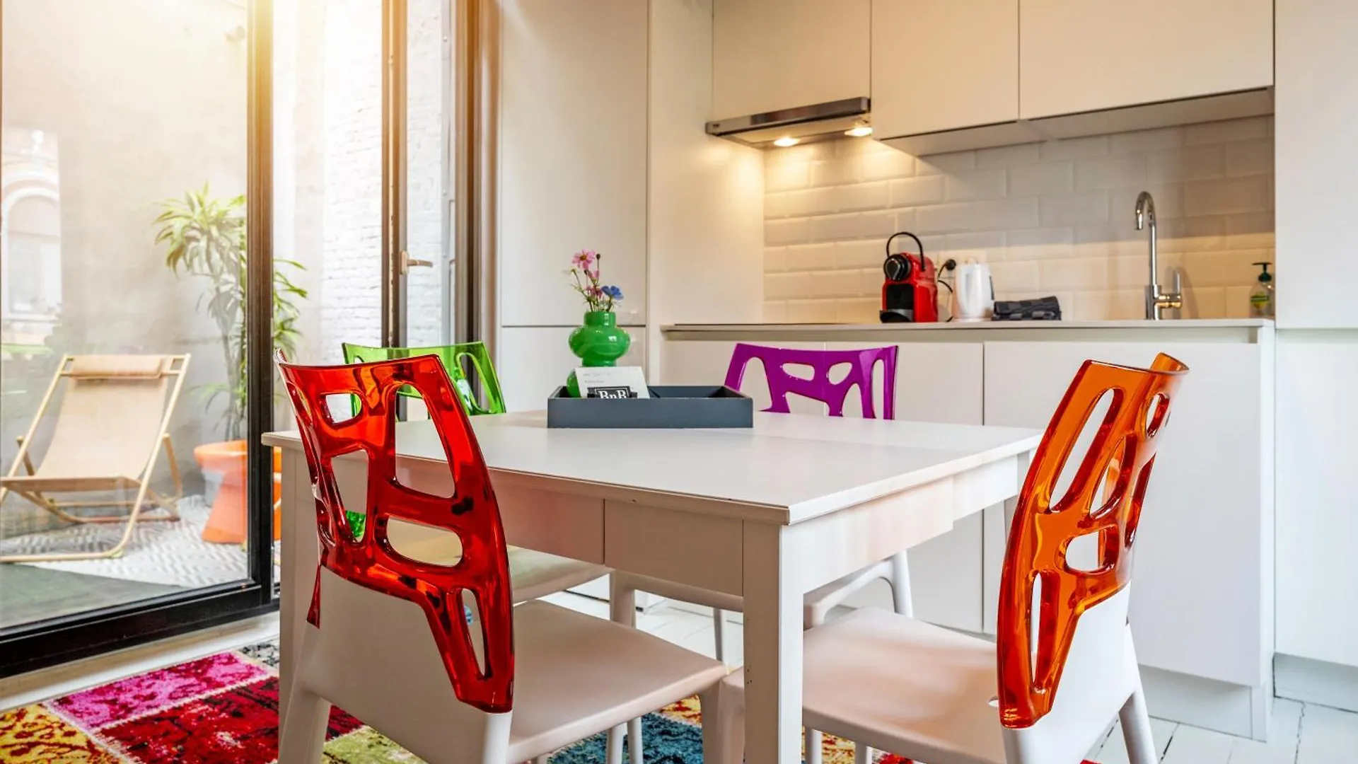 Hot Spot In Trendy Area - 2P Duplex Apartment Antwerpen België